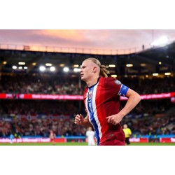 Erling Haaland, de 25 anos, tem finalmente a oportunidade de competir na Taça do Mundo Erling Haaland, de 25 anos, tem finalmente a oportunidade de competir na Taça do Mundo